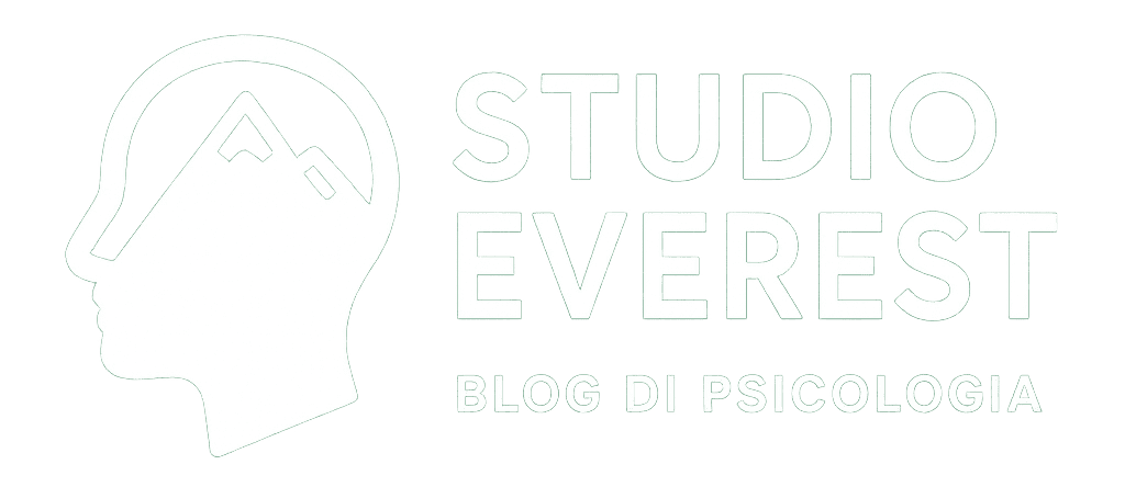logo studioeverest